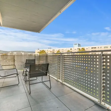 Lam Stadium - Terrace 14m2 Lägenhet Bratislava