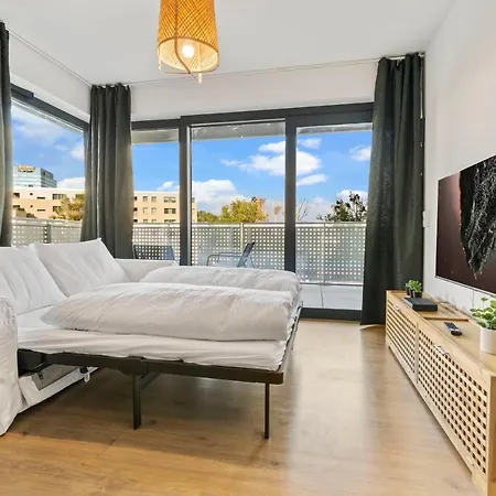 Lam Stadium - Terrace 14m2 *