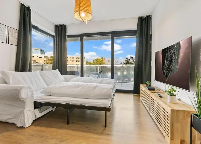 Lam Stadium - Terrace 14m2 *